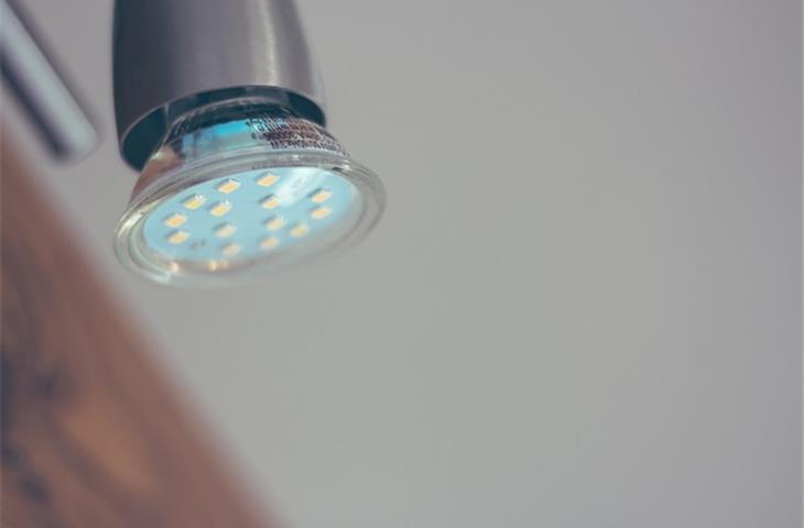 IEC 60560 Figure 8 LED Light Testing Equipment For Non - Dimmable Lamp
