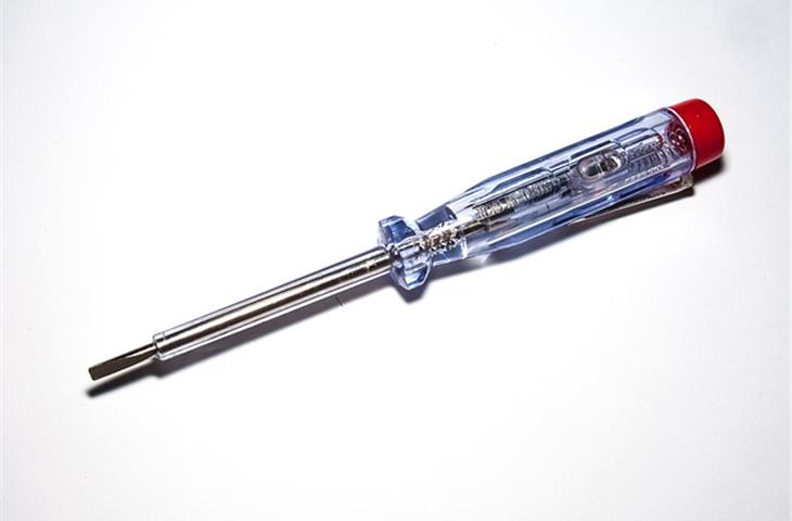Low resistance syringe sliding performance tester