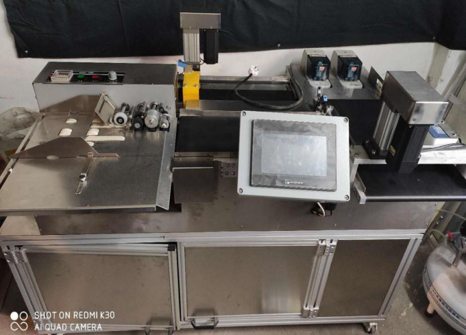 horizontal type testing machine